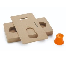 Beeztees interaktívna drevená hračka Swinny 22 cm