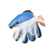 Trixie vyčesávacia masážna rukavice čierno/modrá 24 cm